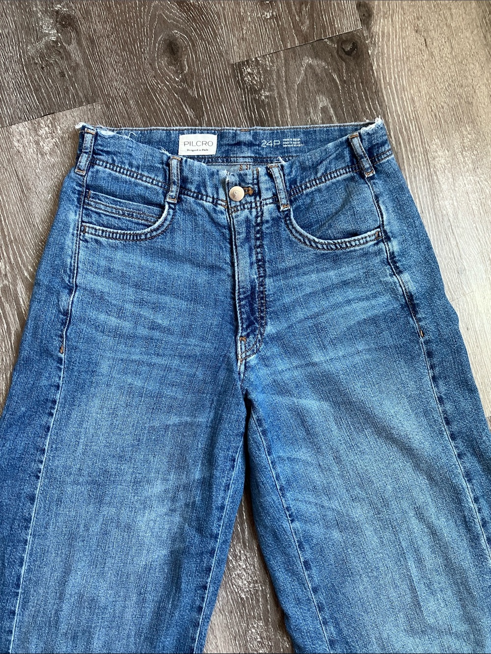 Pilcro Raw Hem Ankle Wide Leg Jeans - Picture 2 of 15